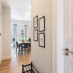 Bright Center, 10m From Subway, 6 Rooms, Up To 20 Ppl Feriehus *