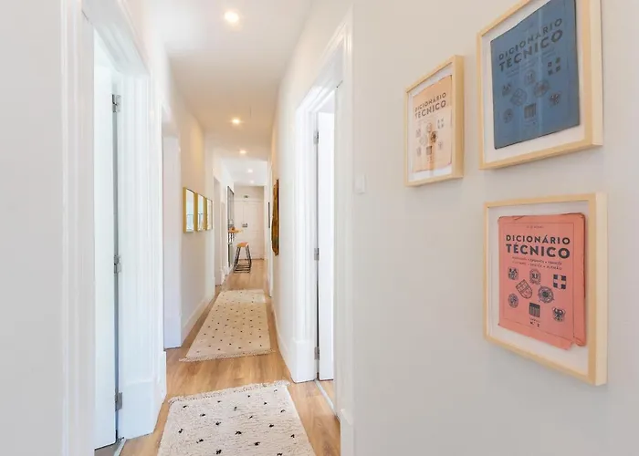 Bright Center, 10m From Subway, 6 Rooms, Up To 20 Ppl 度假居 Lisboa